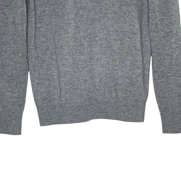 Club Monaco XS Mens V Neck Gray Sweater 100% Cashmere Quiet Luxury - Picture 5 of 8